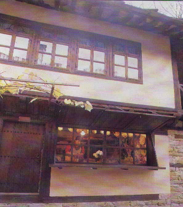 cliquez pour agrandir, mais attention: grande image!